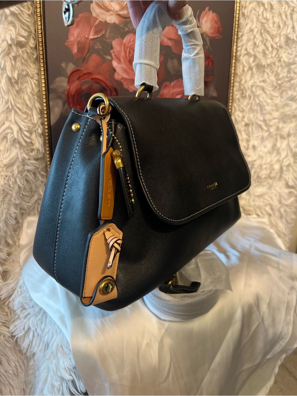 🖤Luxury Fashion Black Leather Satchel with Tan Accent and Gold Hardware🖤 - Picture 8 of 12